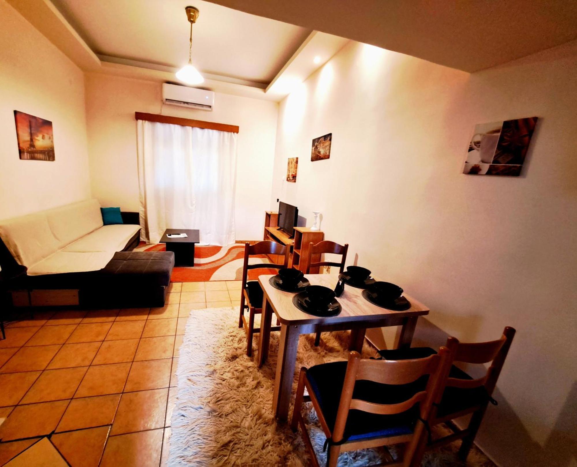 Ferienwohnung House With Yard Subway 5Min Walk Athen Exterior foto