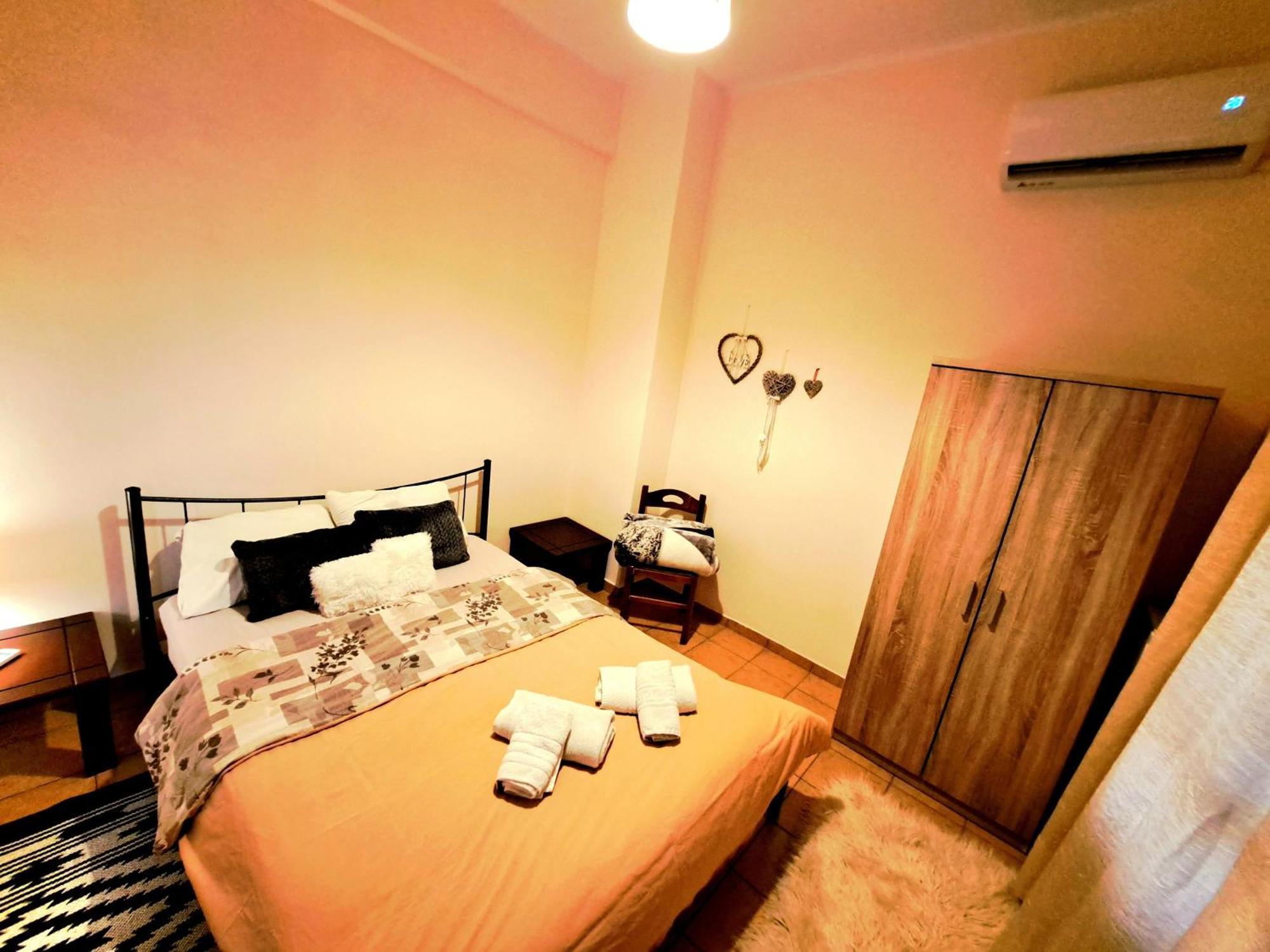Ferienwohnung House With Yard Subway 5Min Walk Athen Exterior foto