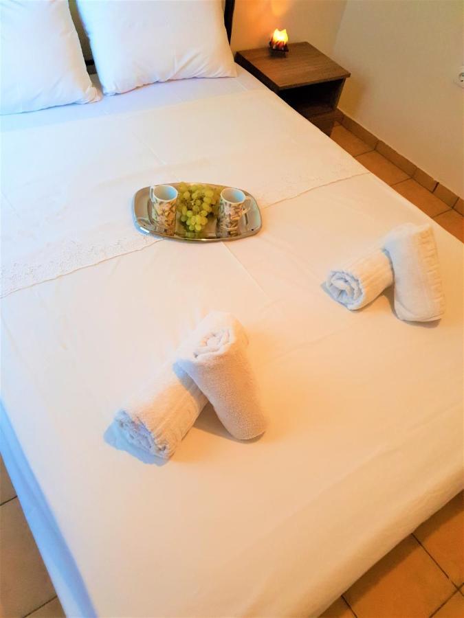 Ferienwohnung House With Yard Subway 5Min Walk Athen Exterior foto