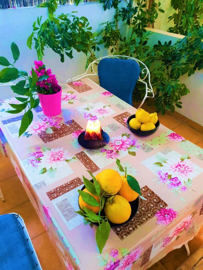 Ferienwohnung House With Yard Subway 5Min Walk Athen Exterior foto